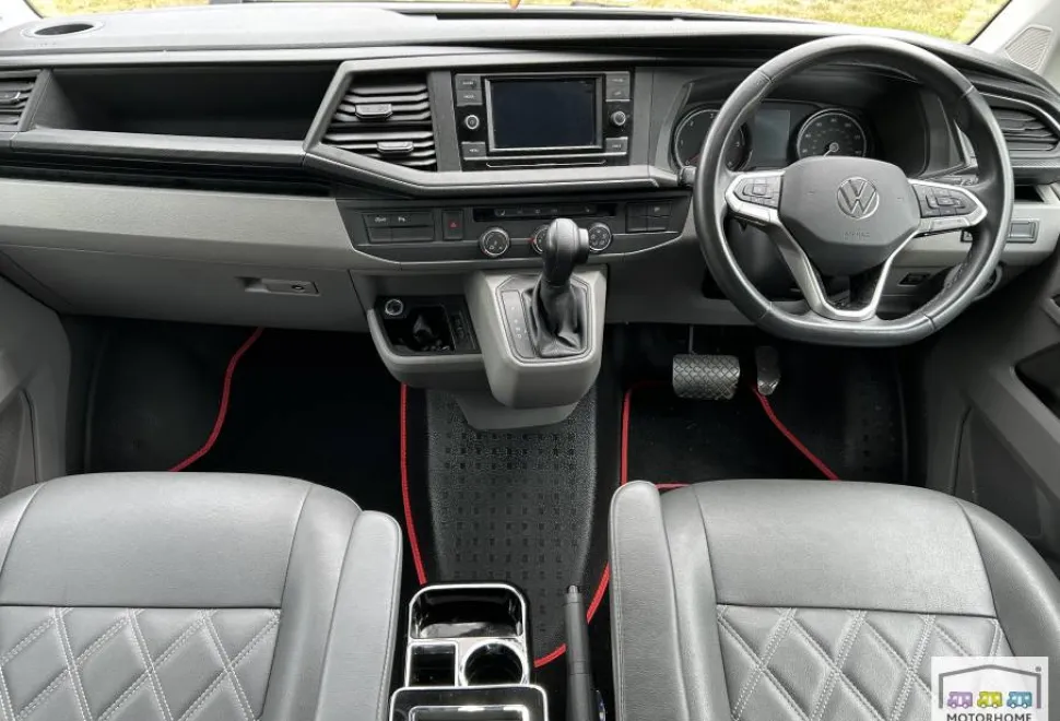 Volkswagen T6.1 Transporter Highline  2023