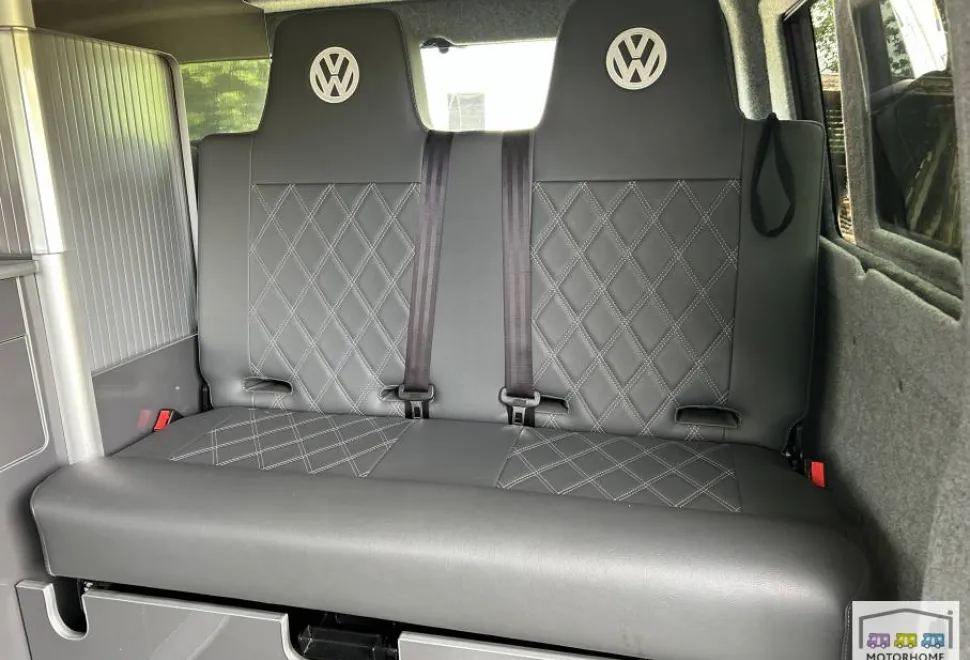 Volkswagen T6.1 Transporter Highline  2023