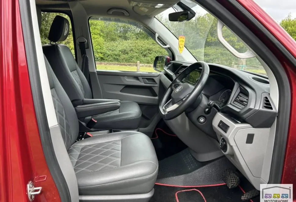 Volkswagen T6.1 Transporter Highline  2023