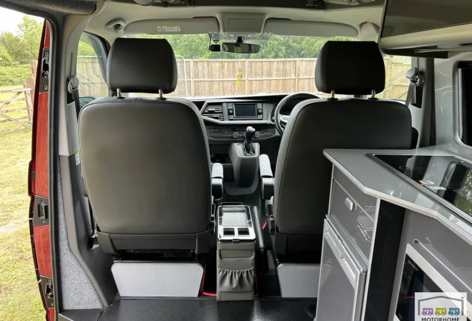 Volkswagen T6.1 Transporter Highline  2023