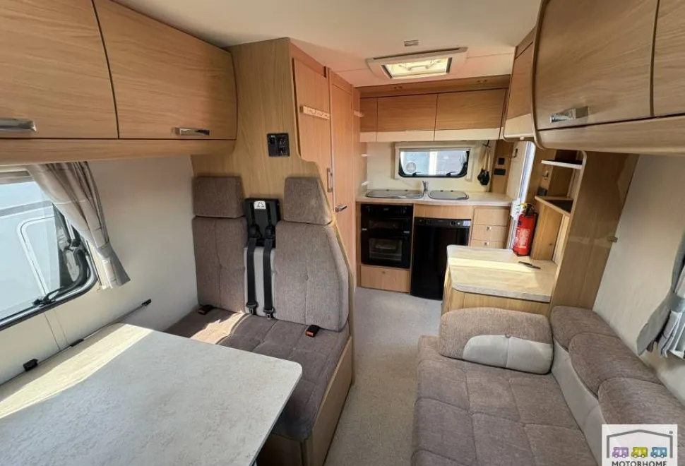 Elddis Autoquest  130 2013