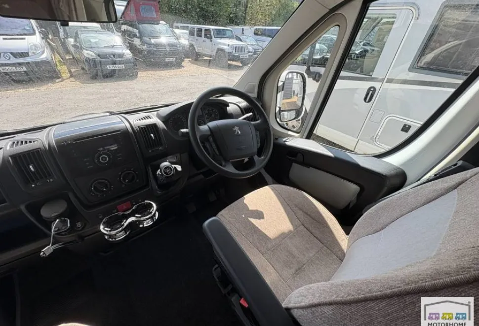 Elddis Autoquest  130 2013