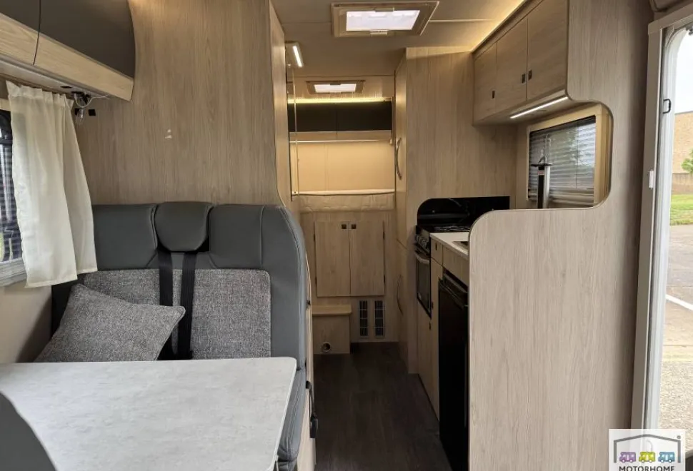 Auto-Trail Expedition C73 2024