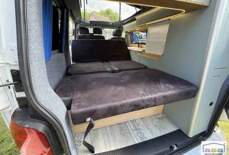 Volkswagen T6.1  2021