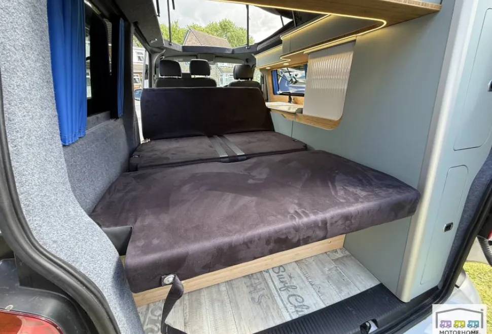 Volkswagen T6.1  2021