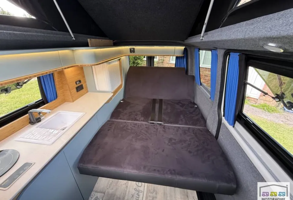Volkswagen T6.1  2021
