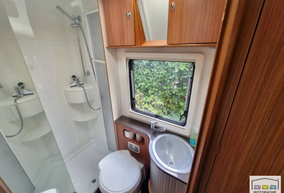 Adria Matrix 650 SF 2012