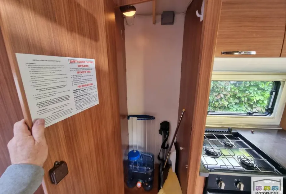 Adria Matrix 650 SF 2012