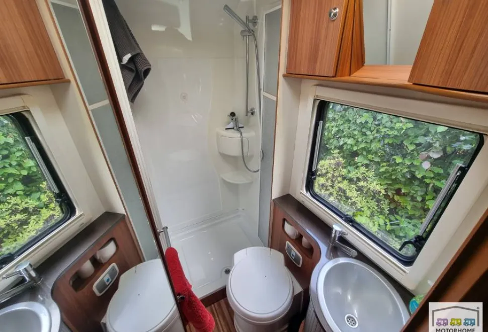 Adria Matrix 650 SF 2012