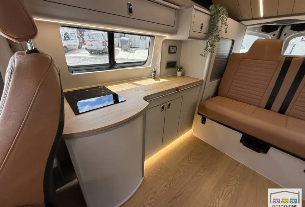 Volkswagen T7  2025