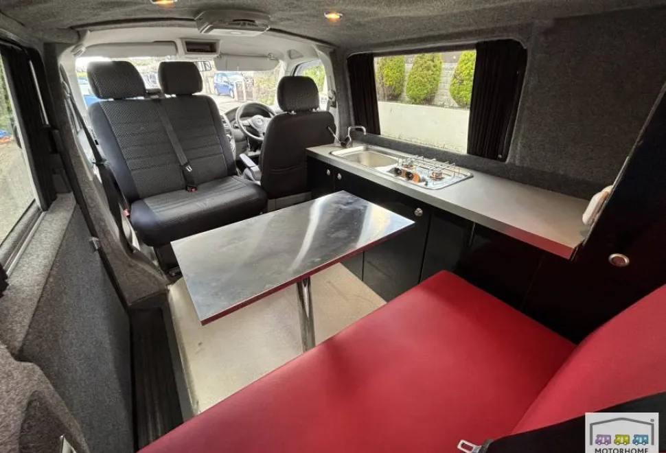 Volkswagen T5.1   2011