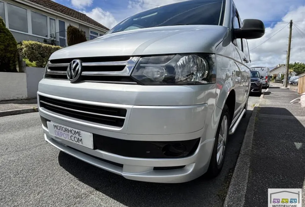 Volkswagen T5.1   2011