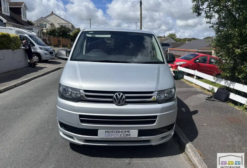 Volkswagen T5.1   2011