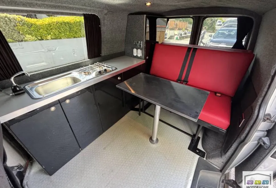 Volkswagen T5.1   2011
