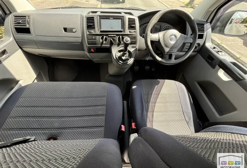 Volkswagen T5.1   2011