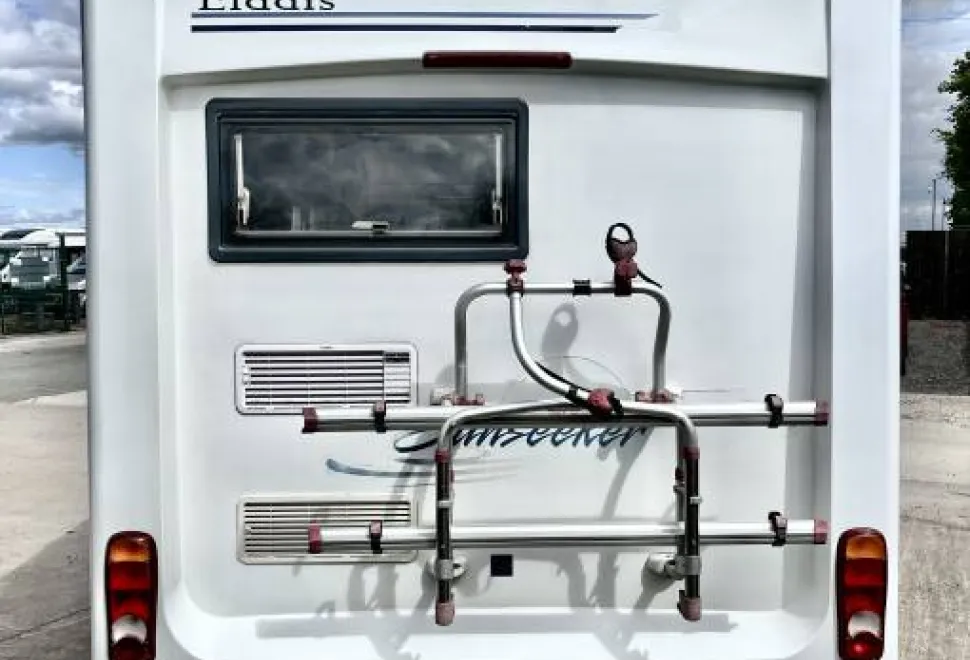 Elddis Autoquest  130 2003