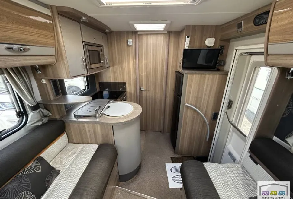 Bessacarr E572  2014