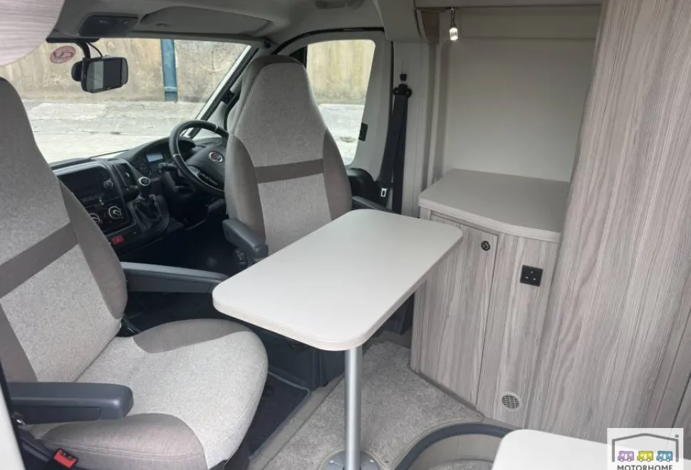 Elddis Supreme CV60 2021