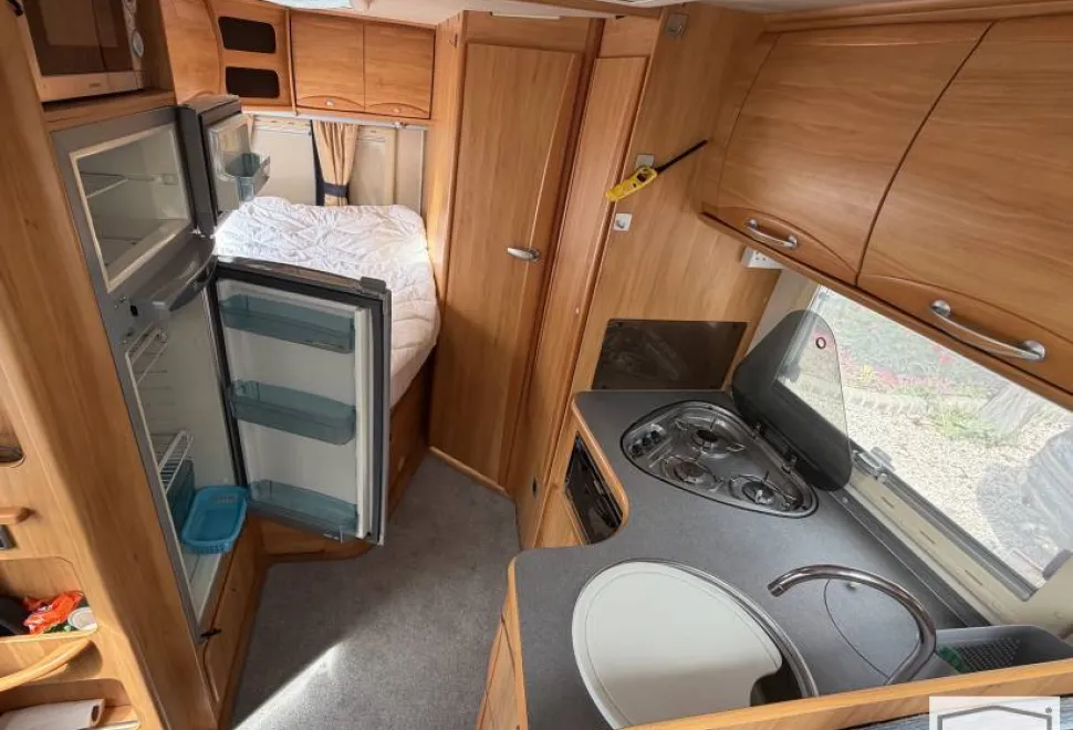 Adria Izola S 687 Sp 2006