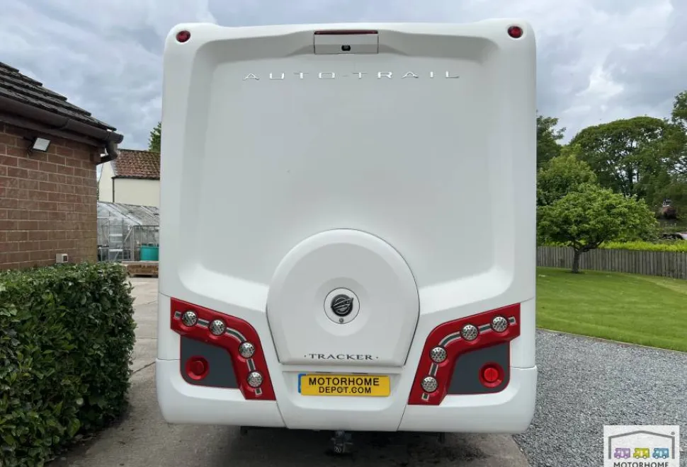 Auto-Trail Tracker FB 2014