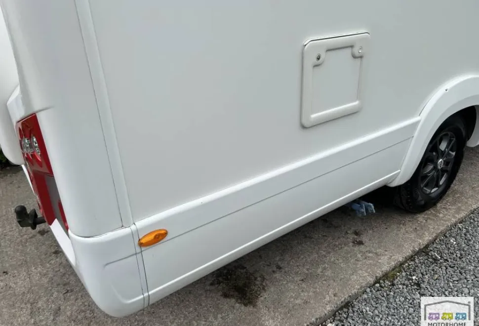 Auto-Trail Tracker FB 2014