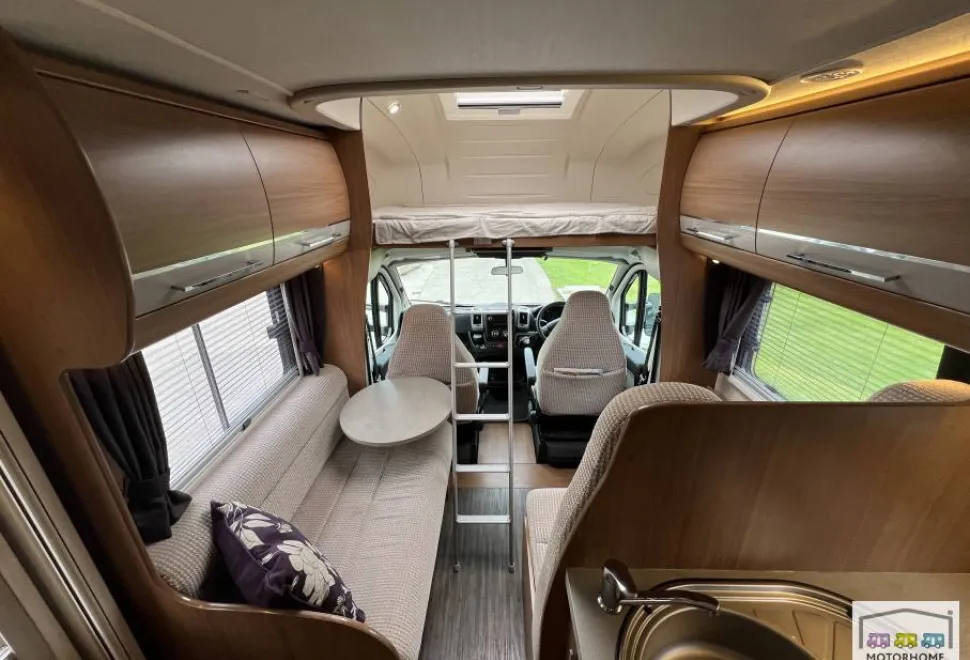 Auto-Trail Tracker FB 2014