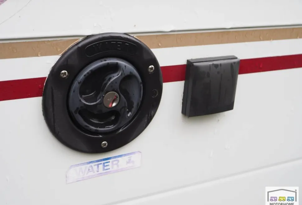 Elddis Sunseeker 100 2006