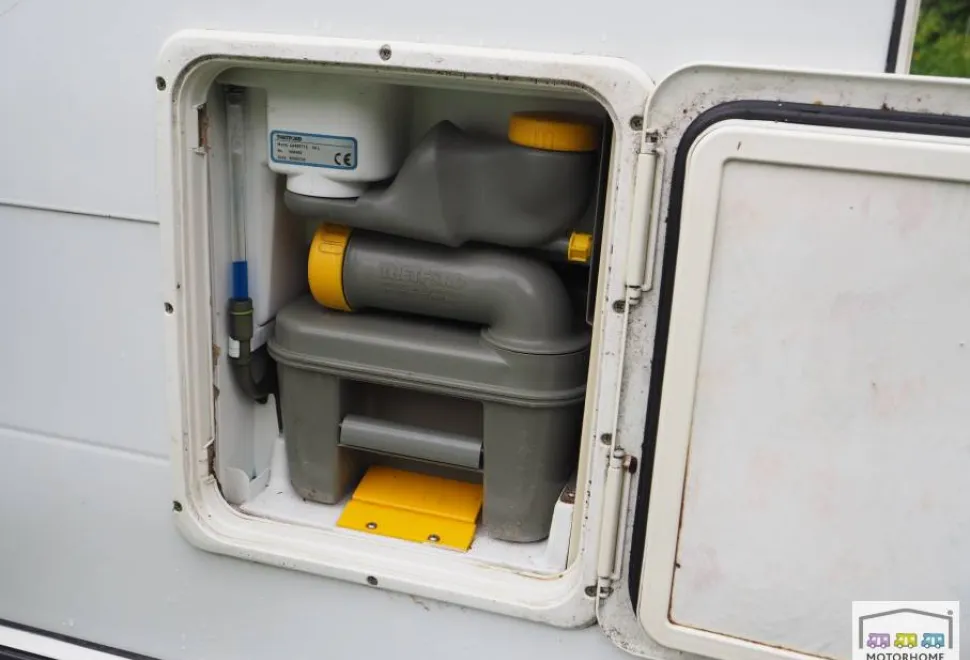 Elddis Sunseeker 100 2006