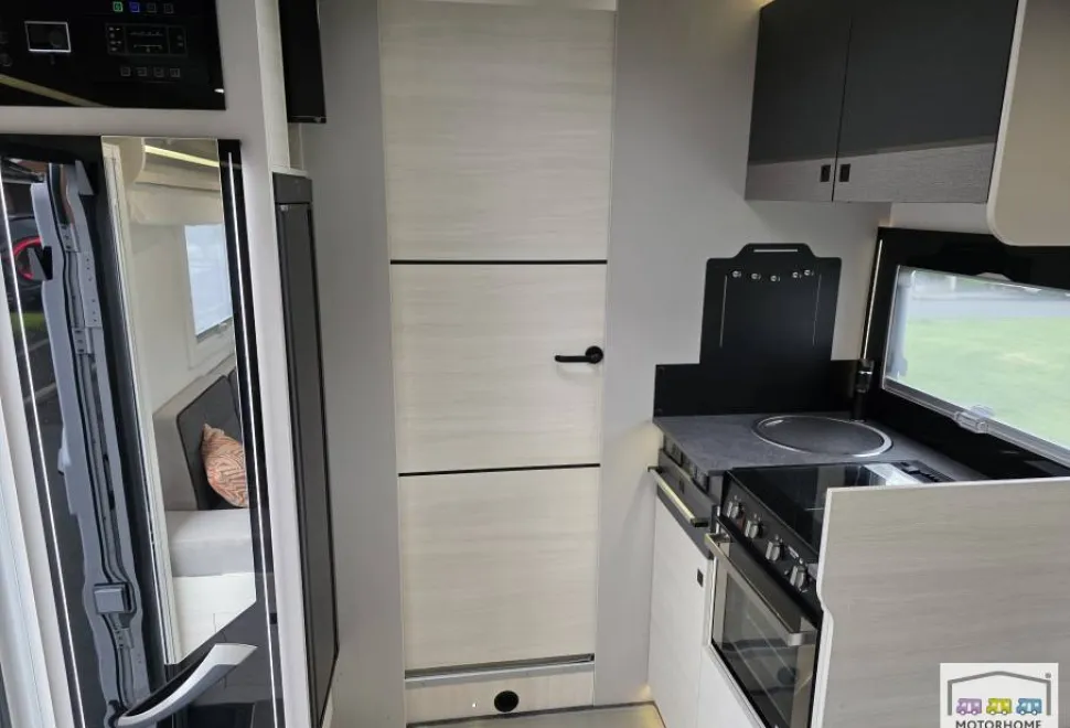 Chausson Titanium Ultimate  720  2023