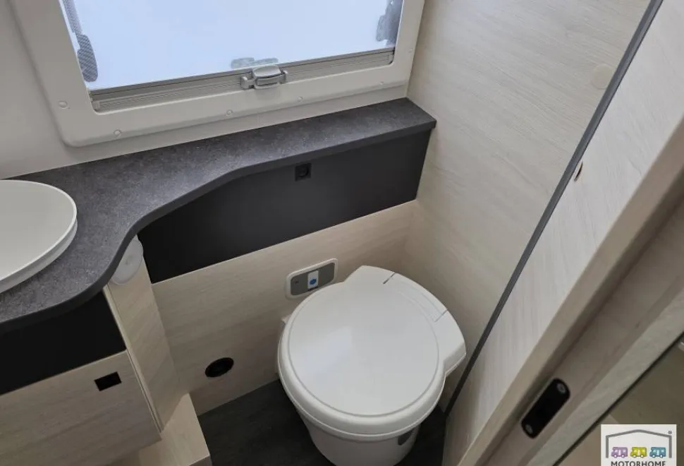 Chausson Titanium Ultimate  720  2023