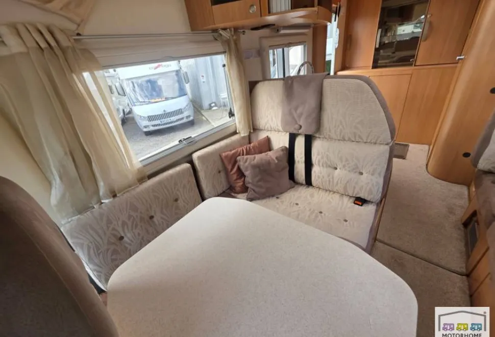 Adria Vision I647 SG 2010