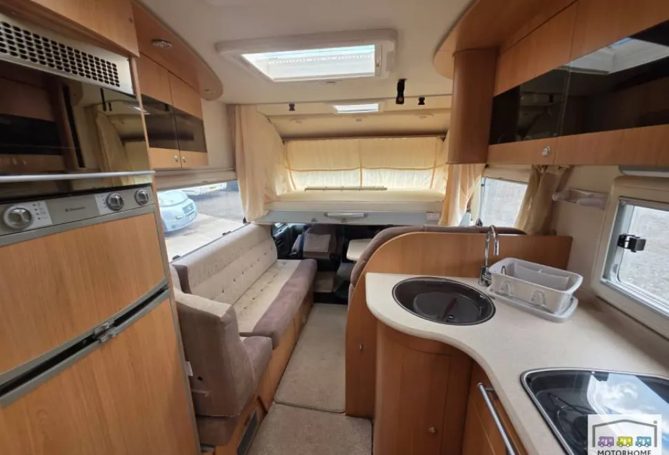 Adria Vision I647 SG 2010