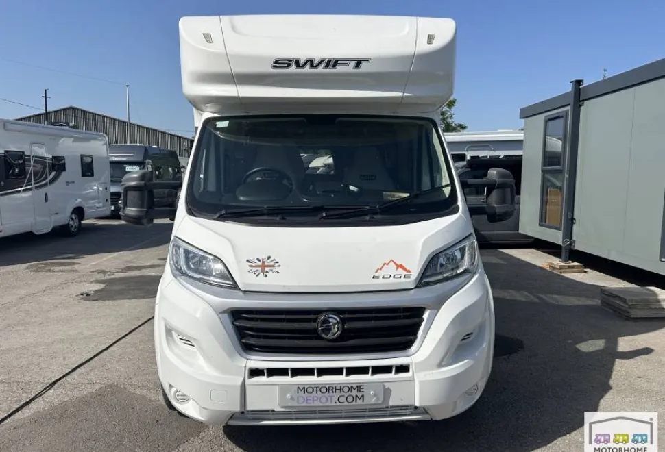 Swift Edge 486 2020