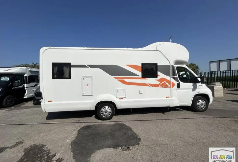 Swift Edge 486 2020