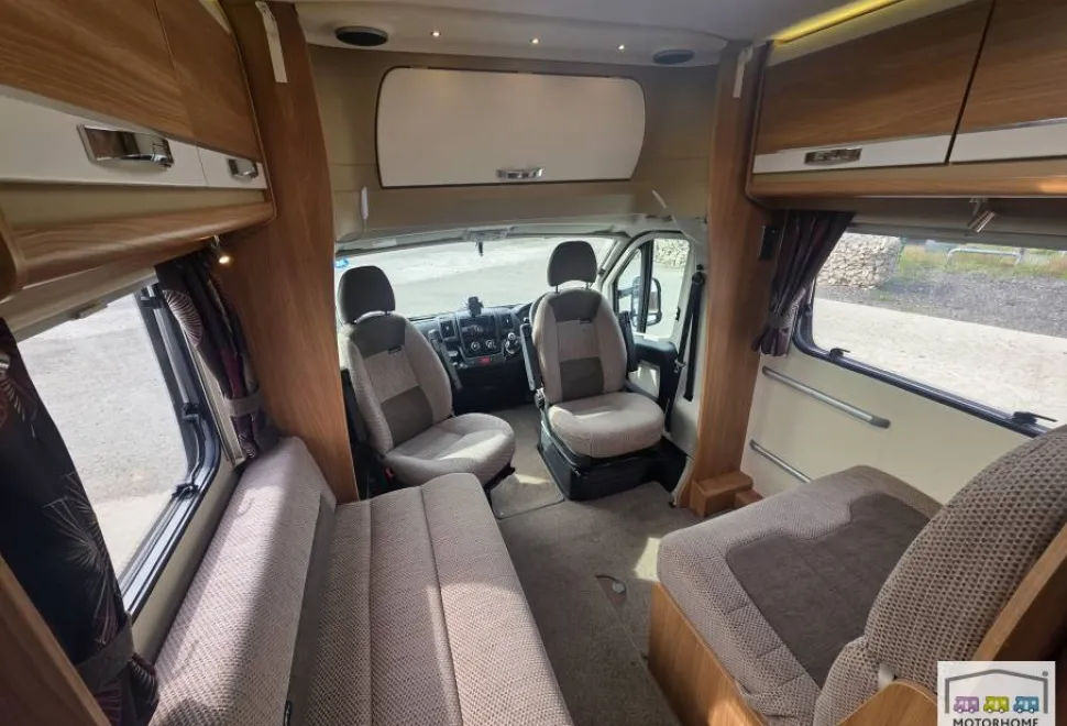 Swift Esprit 484 2015
