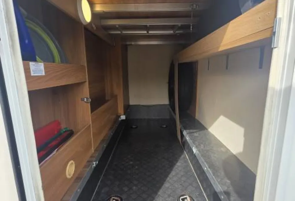 Swift Esprit 484 2015