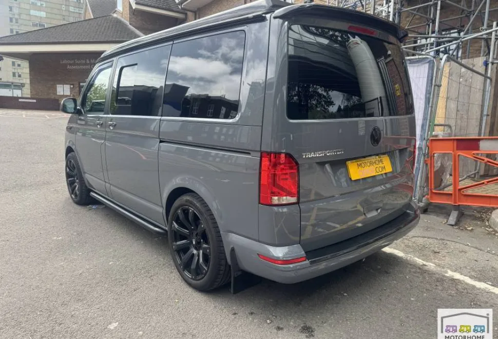 Volkswagen T6.1  2022