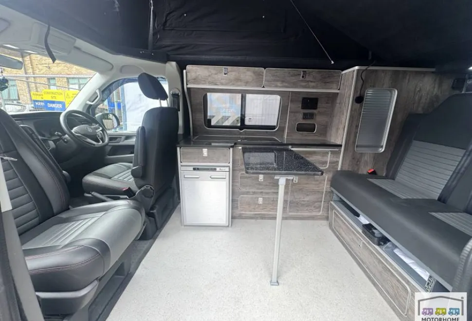 Volkswagen T6.1  2022