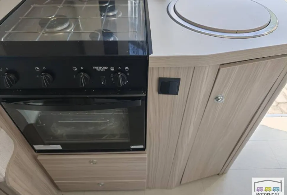 Elddis Autoquest  CV20 2024