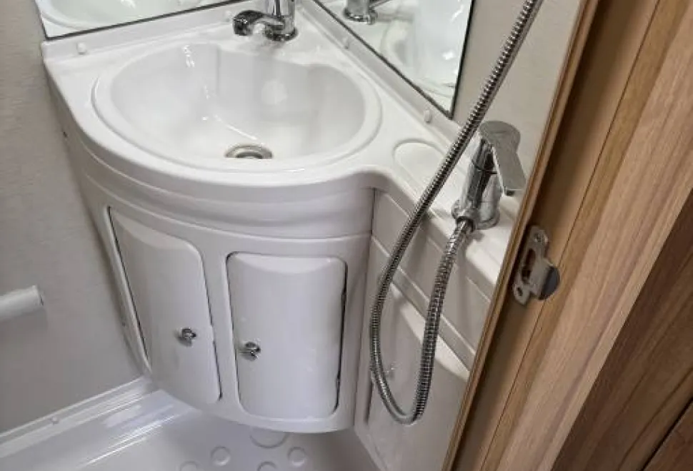 Elddis Majestic 105 2015