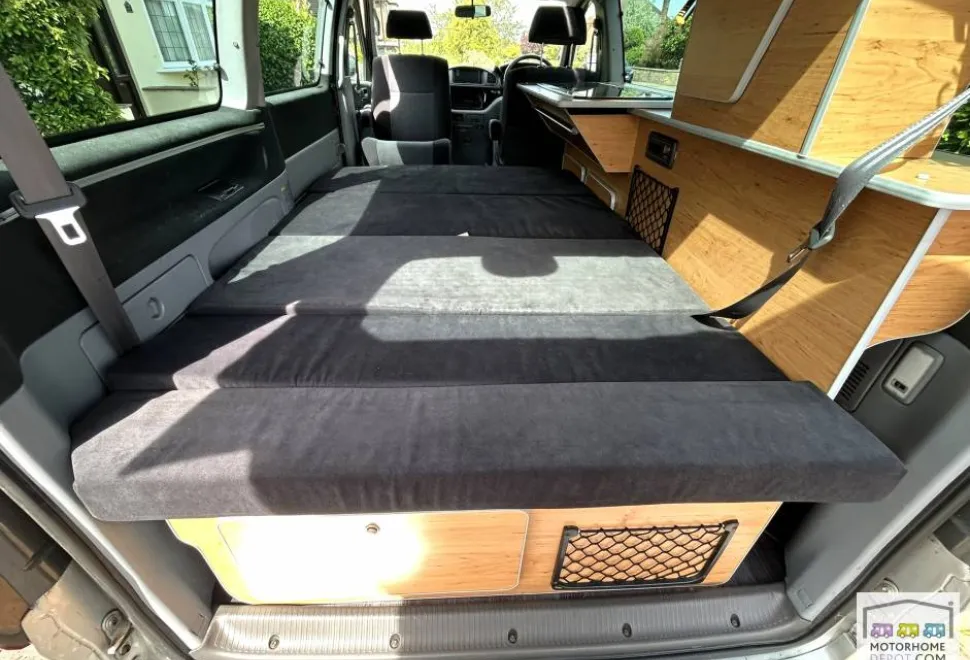 Toyota Hiace Campervan 2002