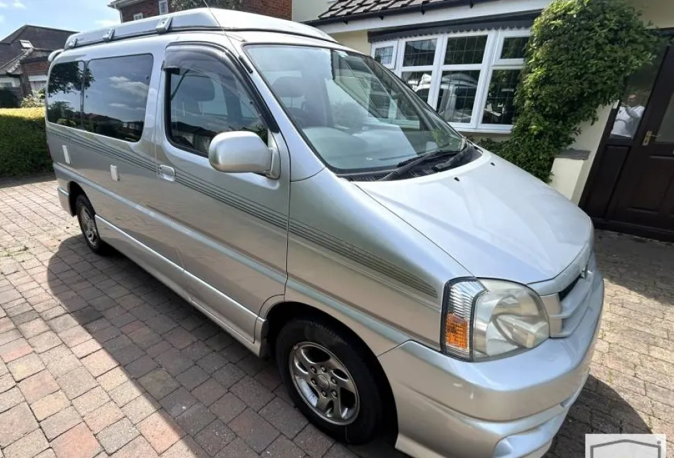 Toyota Hiace Campervan 2002