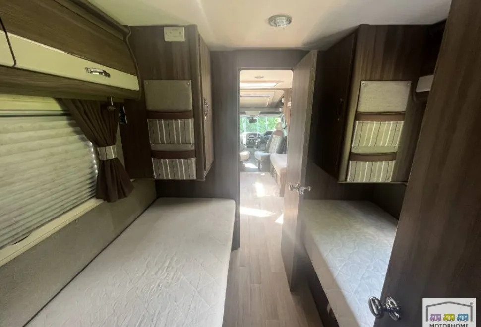 Auto-Sleepers Burford Duo 2016