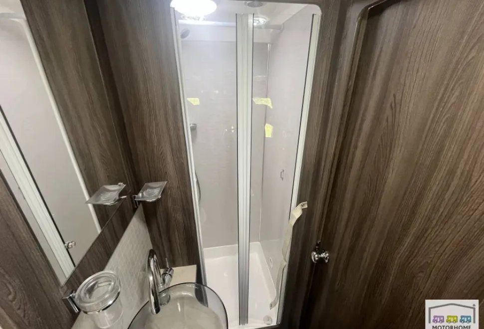 Auto-Sleepers Burford Duo 2016