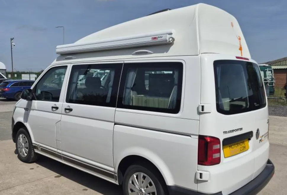 Volkswagen T28 S Line 2016