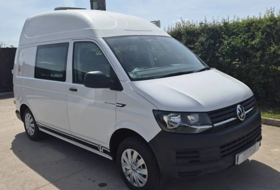 Volkswagen T28 S Line 2016