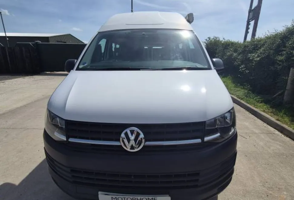 Volkswagen T28 S Line 2016