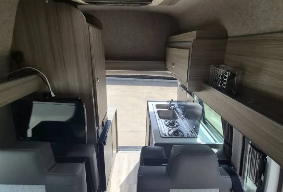 Volkswagen T28 S Line 2016