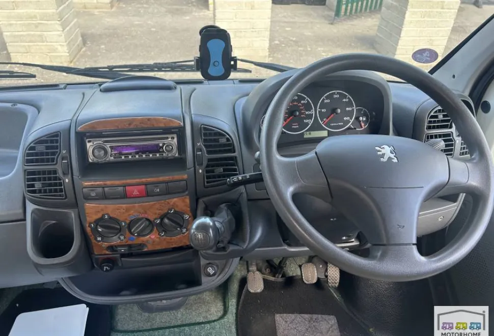 Auto-Sleepers Executive  2005
