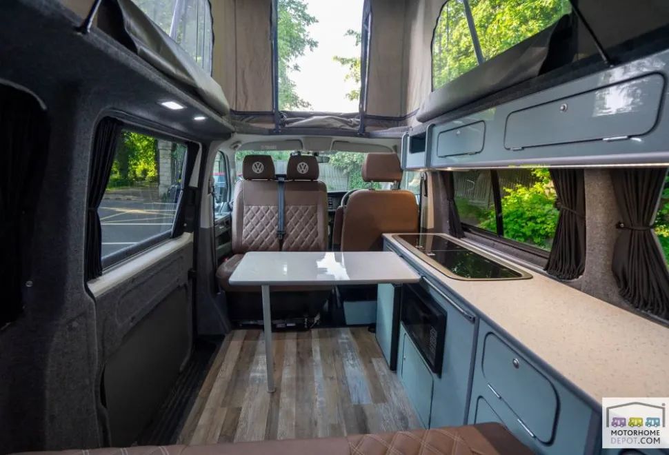 Volkswagen T6.1 Transporter Highline  2024
